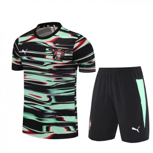 Fotballtrøye Portugal Pre-Match 2024-25 Kortermet - Barn(+ Shorts) Fotballtrøye Portugal Pre-Match 2024-25 Kortermet - Barn(+ Shorts)